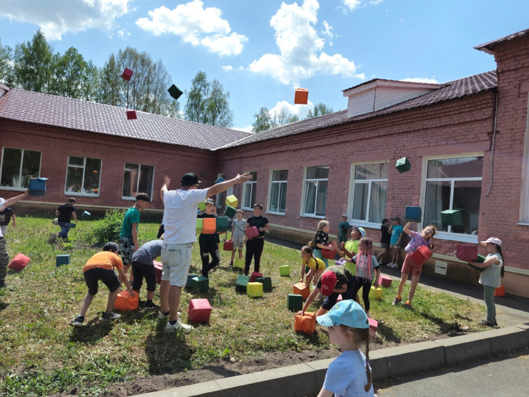 ЛОЛ "РОМАШКИНО".